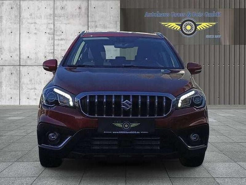 Energetic red pearl metallic Gebraucht 2021 Suzuki SX4 S-Cross Comfort SUV | 18.800 € (Guter Preis) - Bild 1/4