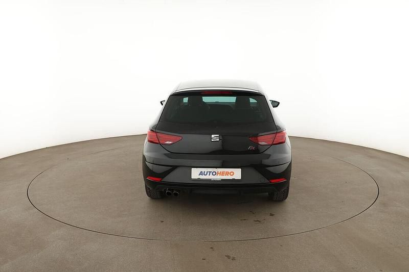 Second-hand Seat Leon FR 180 CP (132 kW) 2018 Negru Berlinǎ