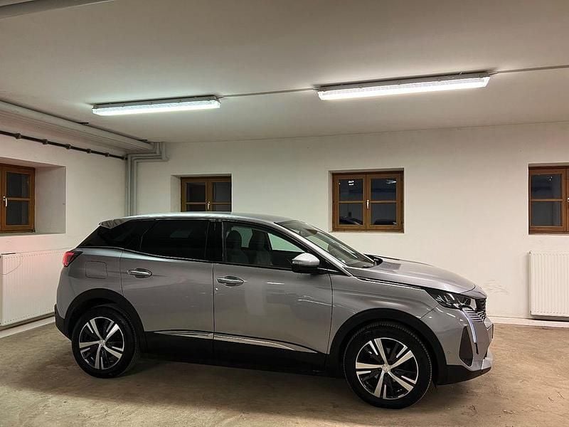 Gebraucht Peugeot 3008 Allure 131 PS (96 kW) 2021 Grau SUV