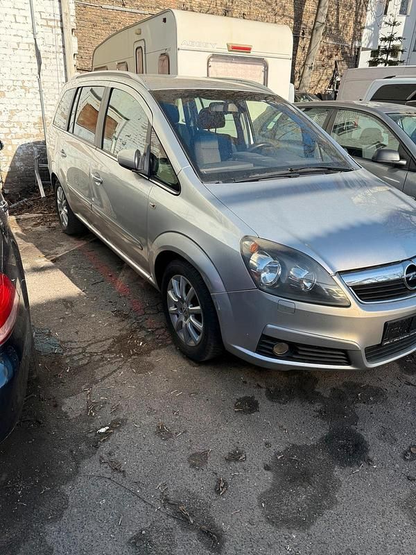 Gebraucht Opel Zafira 2005 Silber Van / Kleinbus