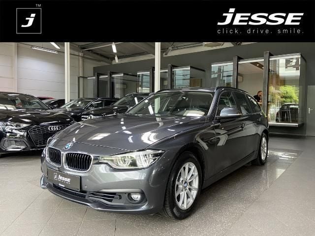 Mineralgrau metallic Gebraucht 2019 BMW 320 Advantage Kombi | 15.990 € (Superpreis) - Bild 1/4