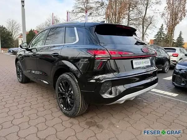 Neu Audi Q3 Ambiente 150 PS (110 kW) 2025 Mythosschwarz metallic SUV