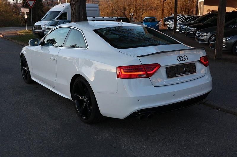 Gebraucht Audi A5 S-Line 170 PS (125 kW) 2012 Weiß Coupé