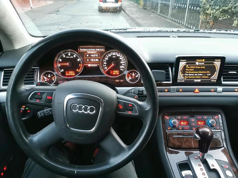 Second-hand Audi A8L 349 CP (256 kW) 2008 Negru Berlinǎ