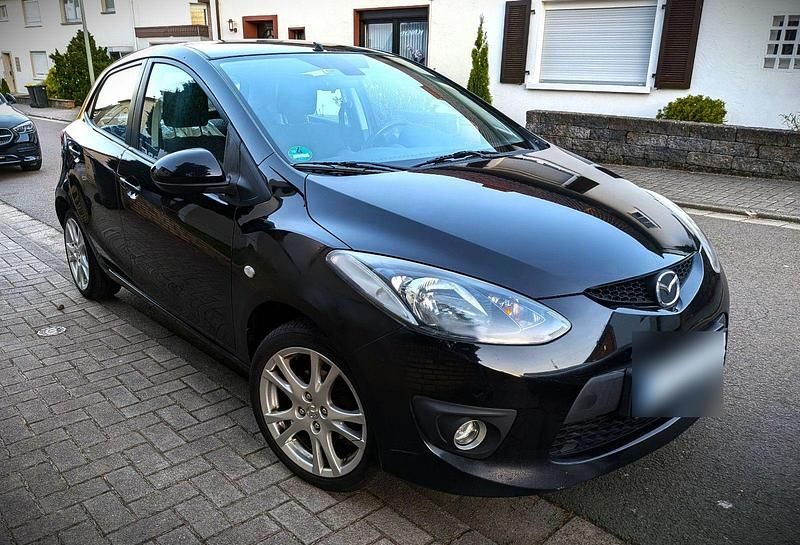Gebraucht Mazda 2 Dynamic 90 PS (66 kW) 2010 Schwarz Kleinwagen