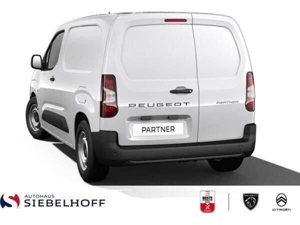 Gebraucht Peugeot Partner 110 PS (80 kW) 2024 Weiß (kaolinweiß) Van / Kleinbus