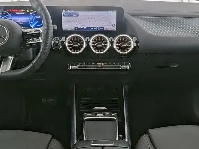 Gebraucht Mercedes EQA250 139 kW (190 PS) 2025 SUV