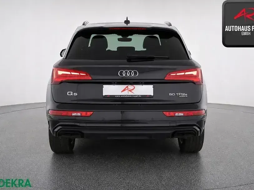 Gebraucht Audi Q5 S-Line 299 PS (219 kW) 2023 Mythosschwarz SUV