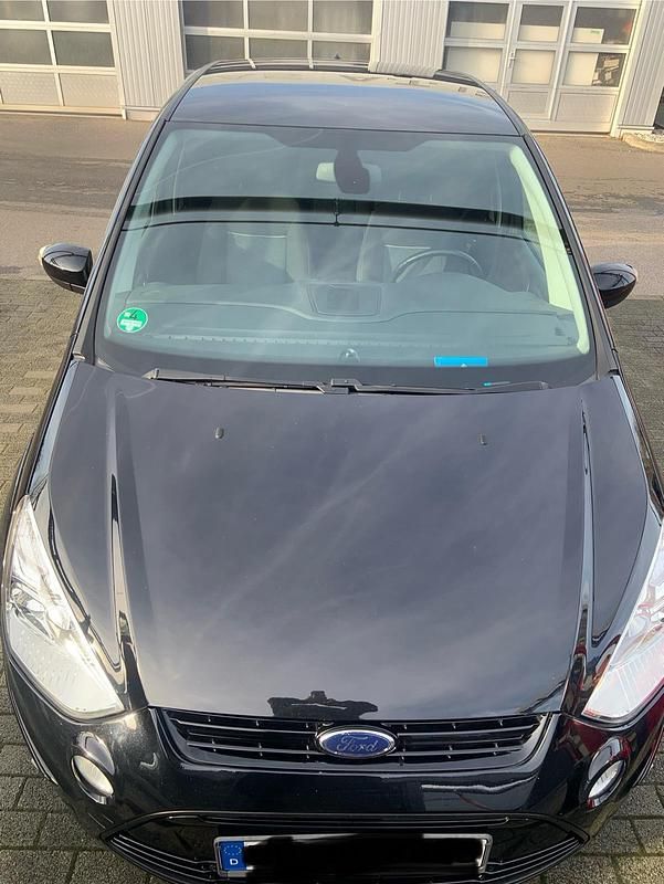 Schwarz Gebraucht 2013 Ford S-MAX S Van / Kleinbus | 11.500 € - Bild 1/4