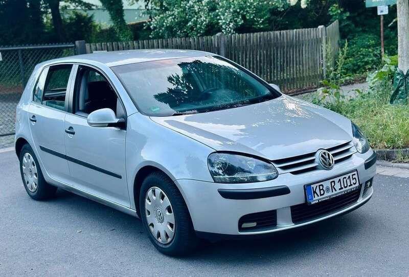 Gebraucht 2005 VW Golf IV Comfortline Limousine | 2.200 € (Fairer Preis) - Bild 1/4