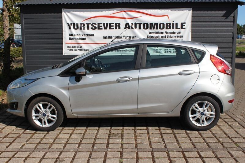 Gebraucht Ford Fiesta 80 PS (58 kW) 2017 Silber Kleinwagen