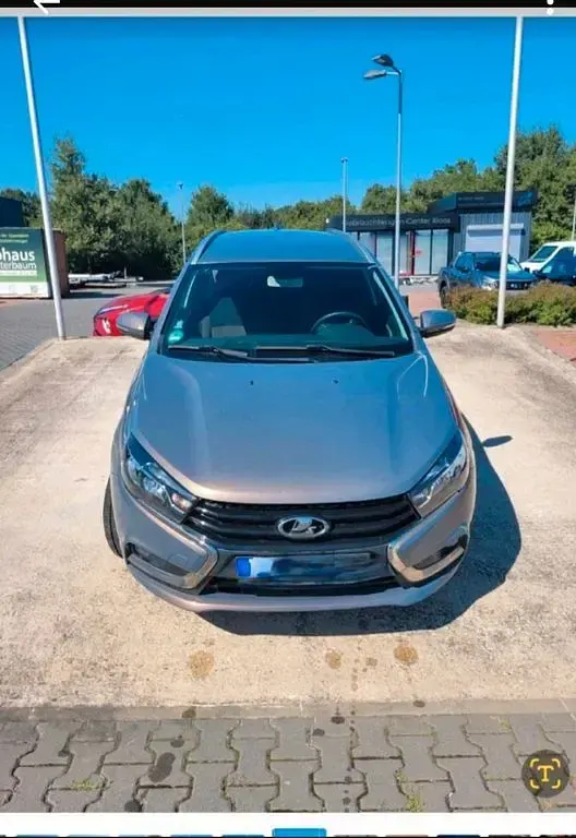 Second-hand Lada Vesta 106 CP (77 kW) 2018 Bej Break