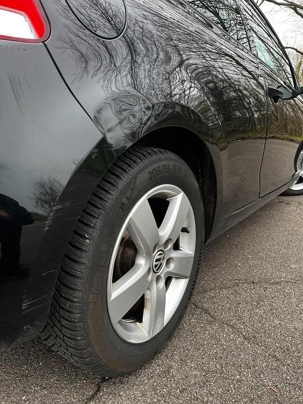 Gebraucht VW Golf VI 122 PS (89 kW) 2011 Schwarz Kleinwagen