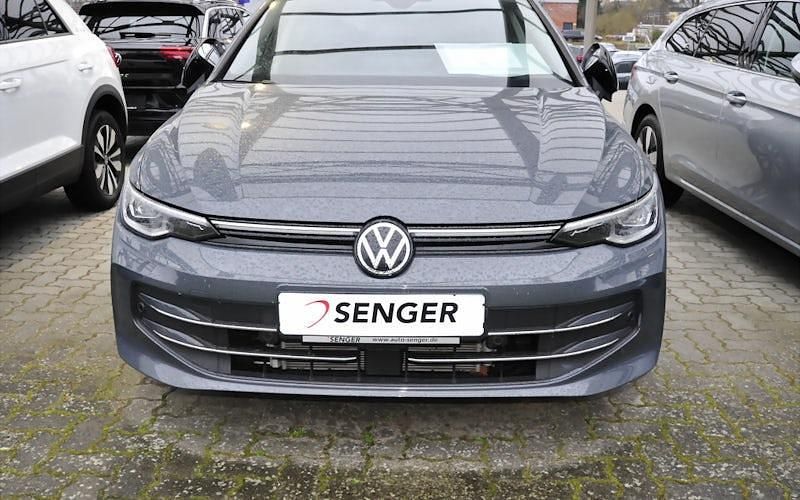 Gebraucht VW Golf VIII Goal 150 PS (110 kW) 2025 Delfingrau Limousine