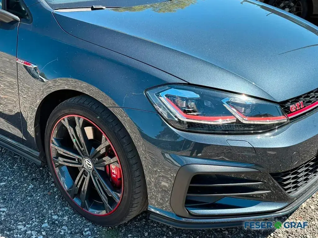 Gebraucht VW Golf VII GTI 245 PS (180 kW) 2020 Dark iron blue metallic Limousine