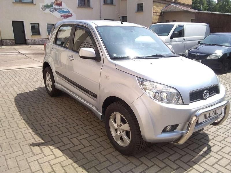 Gebraucht Daihatsu Terios 105 PS (77 kW) 2008 Silvermetallic SUV