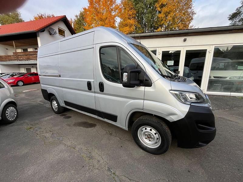 Silber Gebraucht 2018 Citroën Jumper Van / Kleinbus | 10.800 € (Superpreis) - Bild 1/4