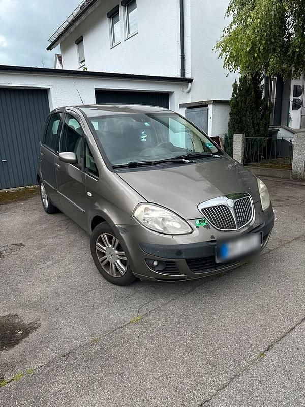 Gebraucht Lancia Musa 95 PS (69 kW) 2006 Beige Van / Kleinbus