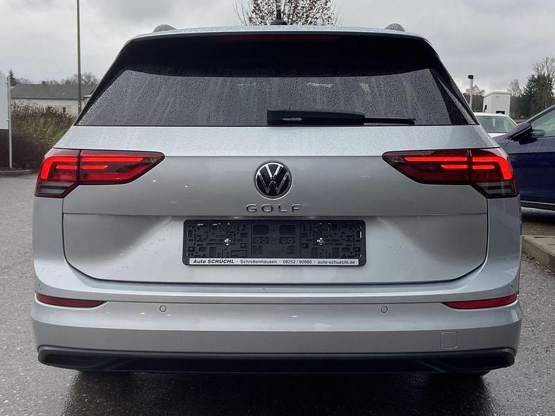 Gebraucht VW Golf VIII Life 116 PS (85 kW) 2022 Silber Kombi