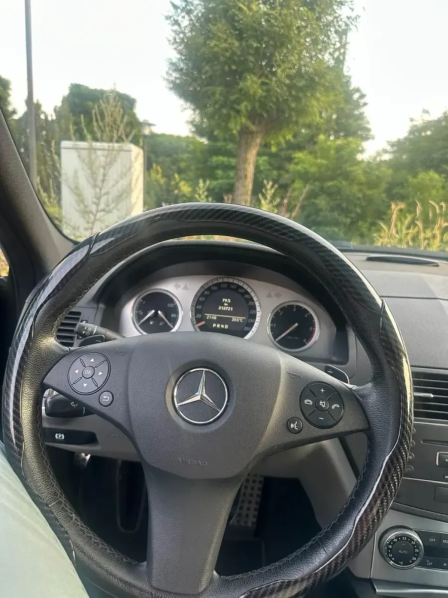 Gebraucht Mercedes C320 AMG 224 PS (164 kW) 2007 Schwarz Limousine