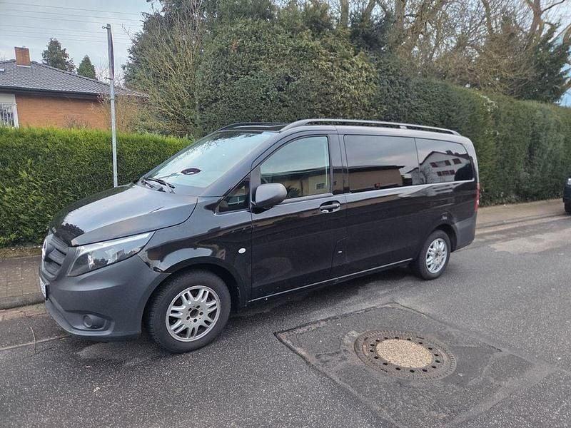 Gebraucht Mercedes Vito 162 PS (119 kW) 2019 Schwarz Van