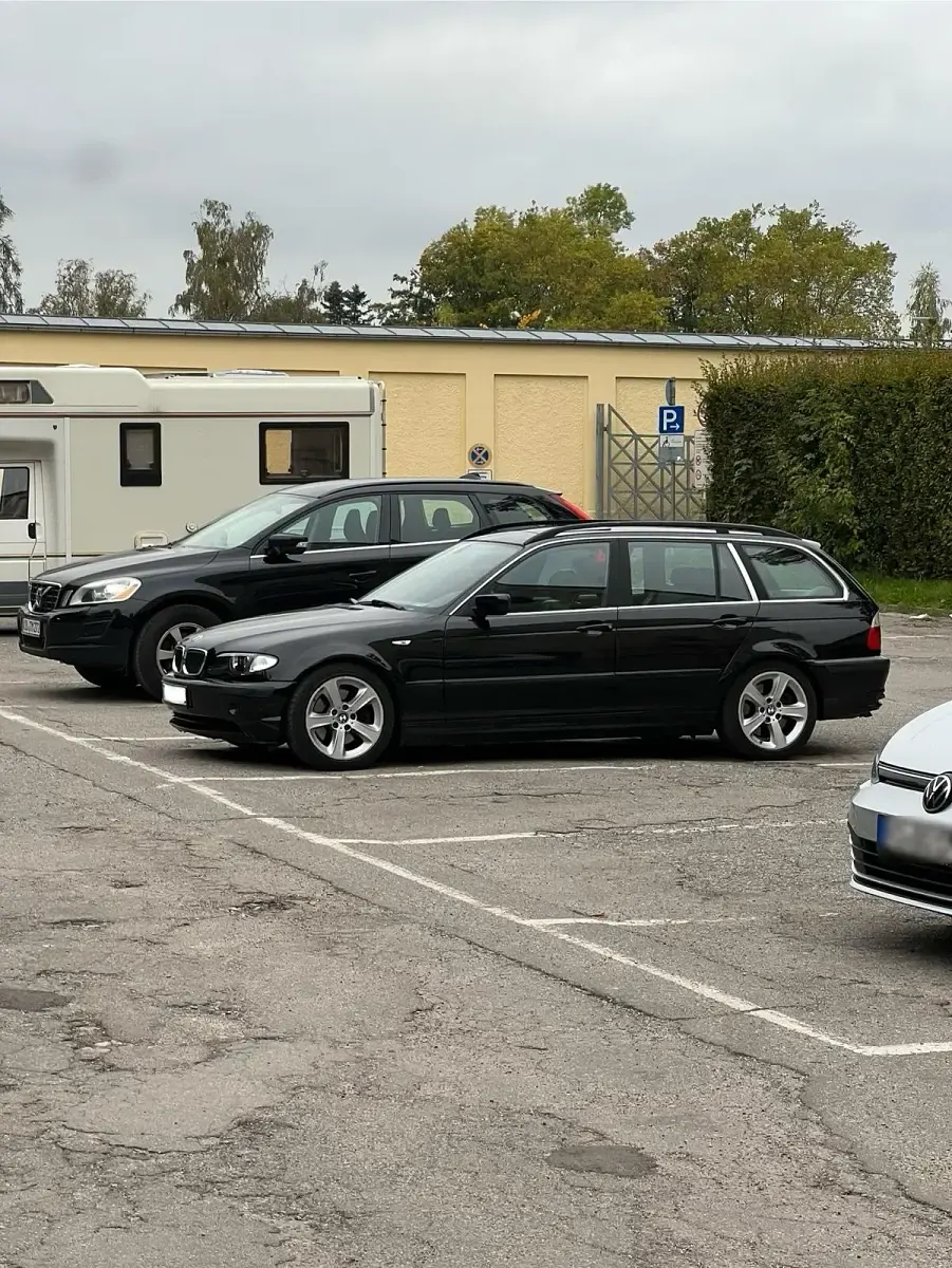 Second-hand BMW 330 204 CP (150 kW) 2003 Negru Break