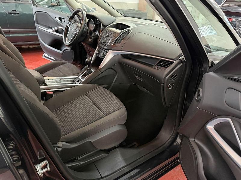 Gebraucht Opel Zafira Tourer drive 140 PS (102 kW) 2016 Schwarz Van / Kleinbus