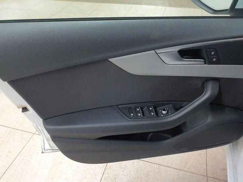 Gebraucht Audi A4 S-Line 163 PS (119 kW) 2020 Gletscherweiß metallic Kombi