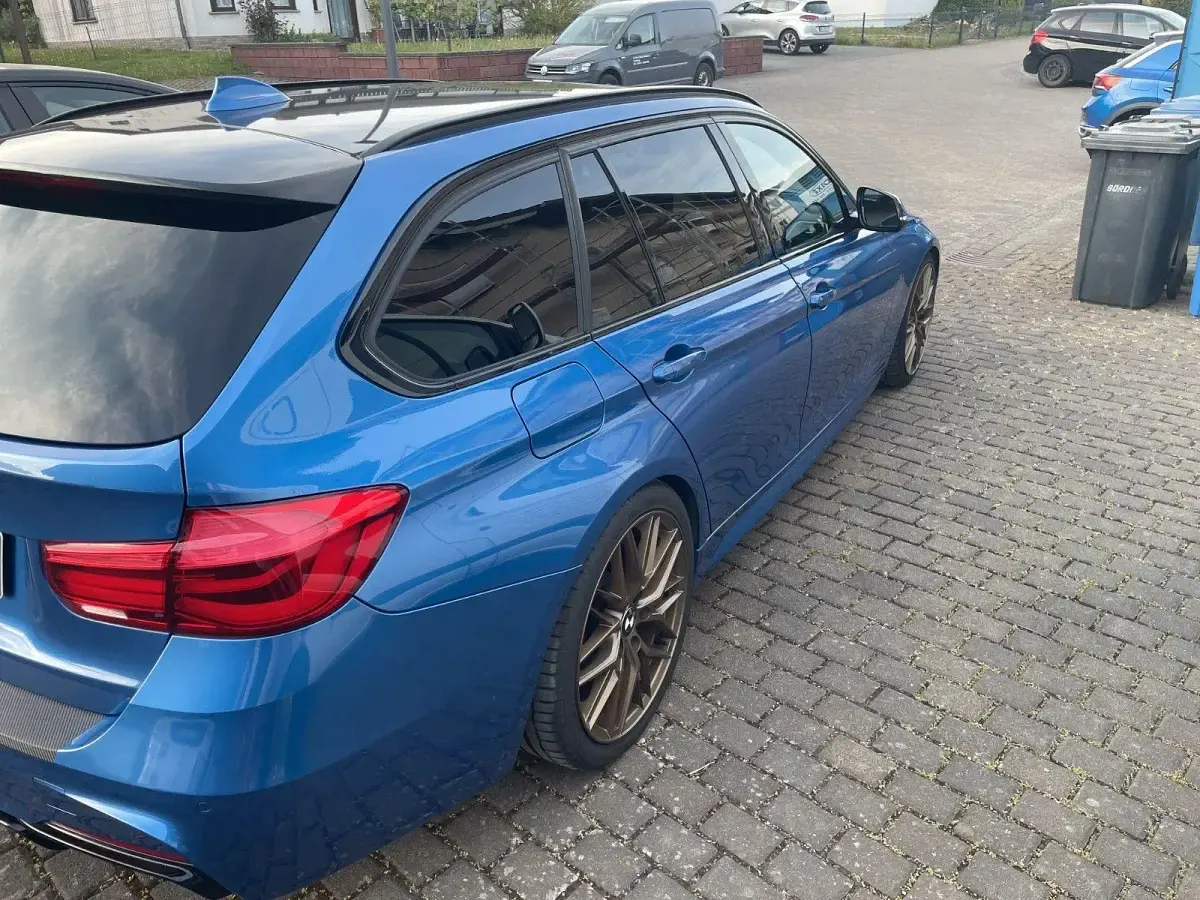 Gebraucht BMW 320 M Sport 190 PS (139 kW) 2017 Blau Kombi