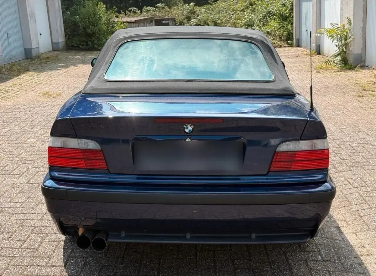 Gebraucht BMW 320 Cabriolet M Sport 150 PS (110 kW) 1997 Blau Cabrio