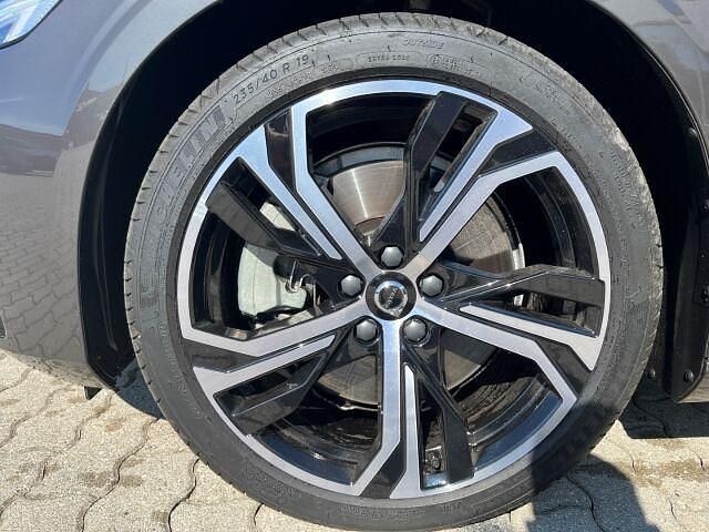 Gebraucht Volvo S60 Ultimate 250 PS (183 kW) 2023 Grau Limousine