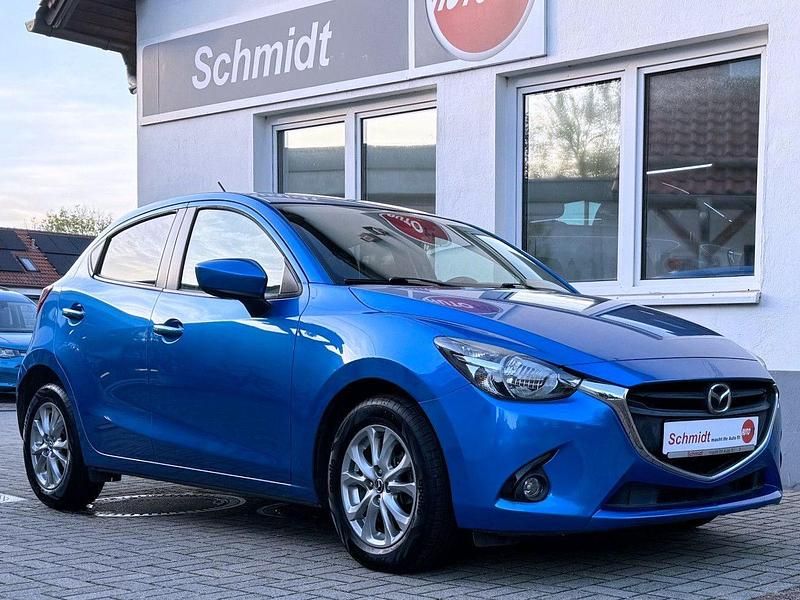 Blau Gebraucht 2015 Mazda 2 Exclusive-Line Kleinwagen | 11.600 € (Fairer Preis) - Bild 1/4