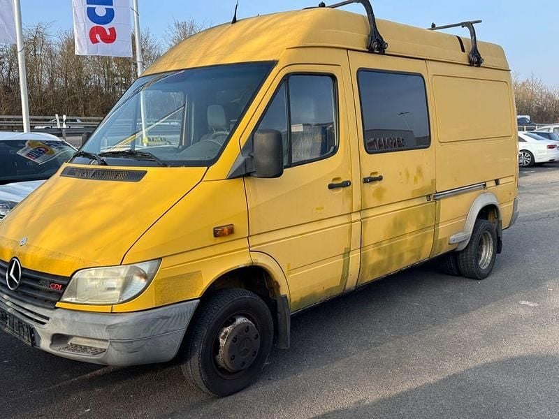 Gelb Gebraucht 2002 Mercedes Sprinter Van | 3.800 € (Superpreis) - Bild 1/4