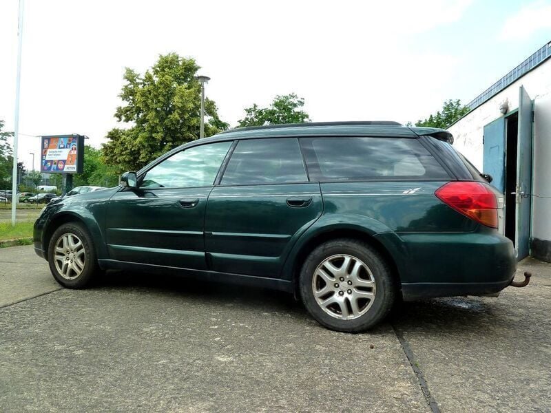 Darkgreenmetallic Gebraucht 2006 Subaru Outback SUV | 1.999 € (Fairer Preis) - Bild 1/4