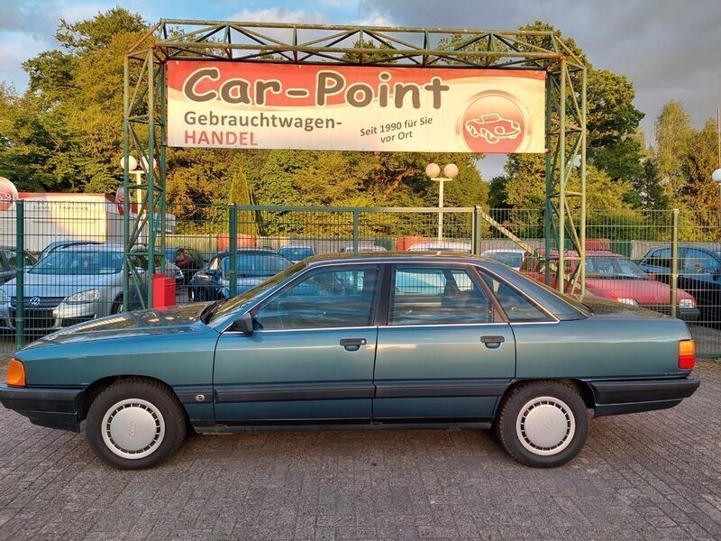 Blau Gebraucht 1989 Audi 100 Limousine | 2.995 € - Bild 1/4