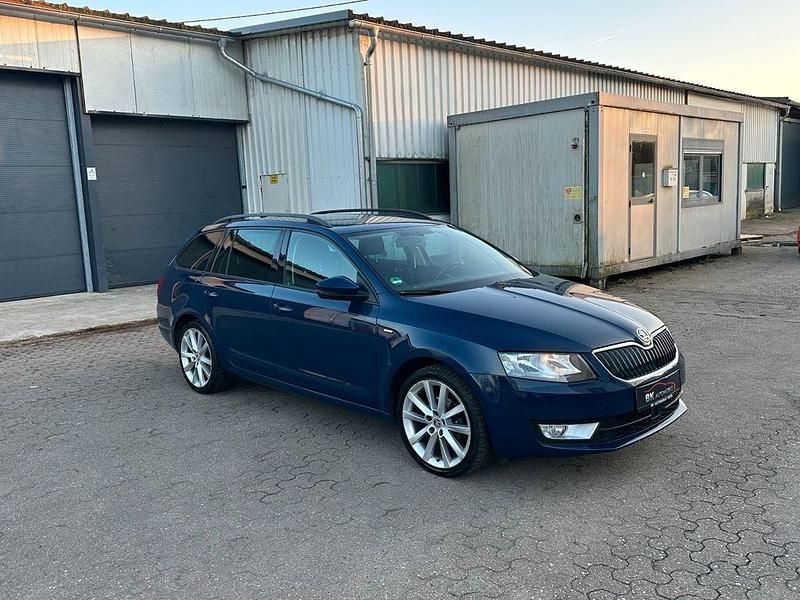 Gebraucht Skoda Octavia Joy 110 PS (80 kW) 2017 Blau Kombi
