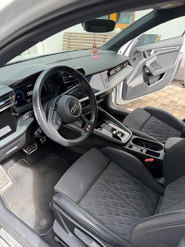 Gebraucht Audi A3 S-Line 116 PS (85 kW) 2022 Weiß Limousine