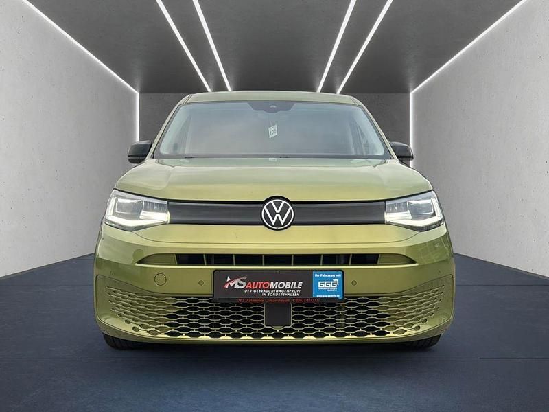 Gebraucht VW Caddy Basis 122 PS (89 kW) 2020 Grün Van / Kleinbus