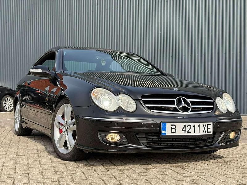 Gebraucht Mercedes CLK320 Avantgarde 224 PS (164 kW) 2009 Schwarz Coupé
