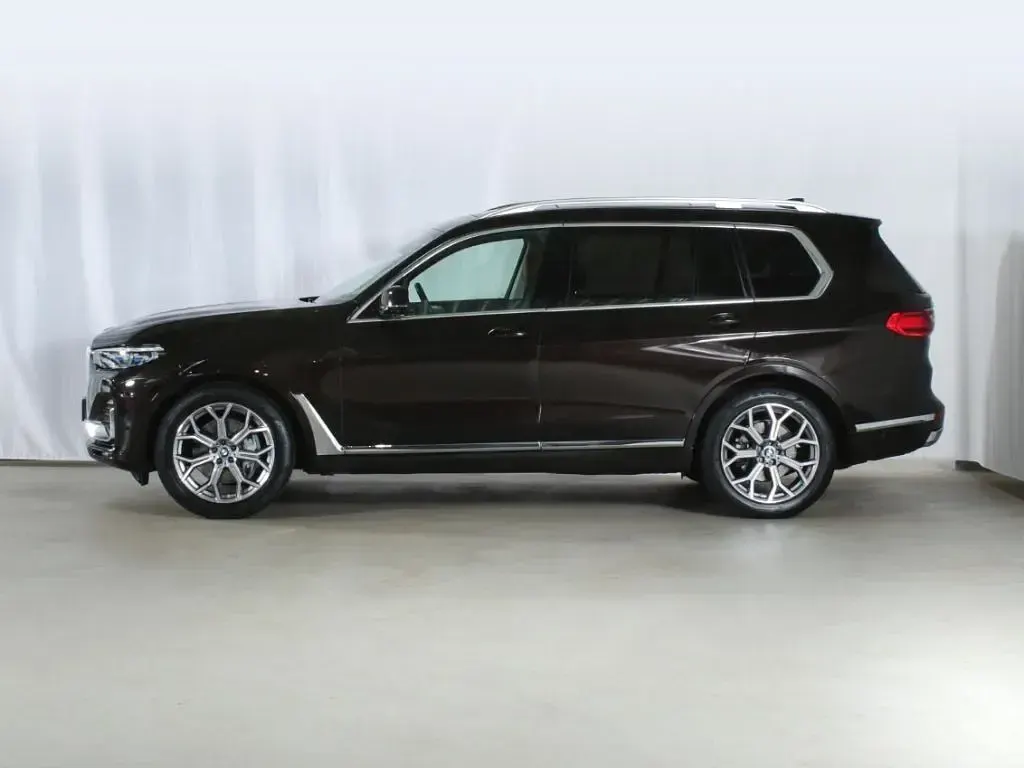 Gebraucht BMW X7 Sport Line 333 PS (244 kW) 2022 Braun SUV
