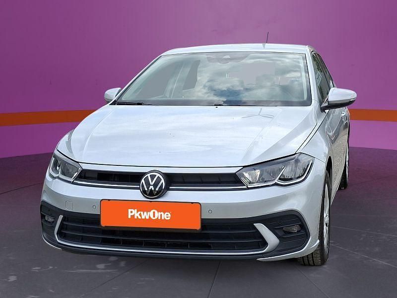 Silber Gebraucht 2022 VW Polo IQ Drive Limousine | 16.630 € (Guter Preis) - Bild 1/4