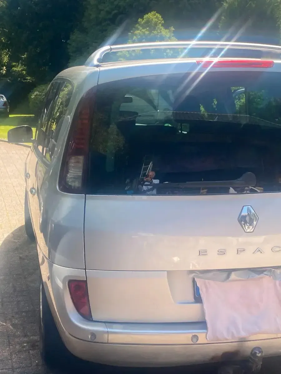 Gebraucht Renault Espace 150 PS (110 kW) 2011 Silber Van / Kleinbus