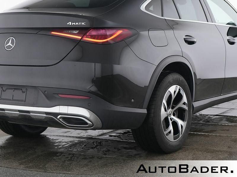 Gebraucht Mercedes GLC300e Advanced 313 PS (230 kW) 2024 Schwarz Coupé