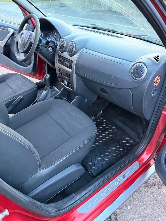Gebraucht Dacia Sandero Stepway 88 PS (64 kW) 2011 Rot Limousine