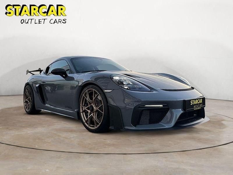 Arktikgrau Gebraucht 2024 Porsche Cayman GT4 Coupé | 189.990 € - Bild 1/4