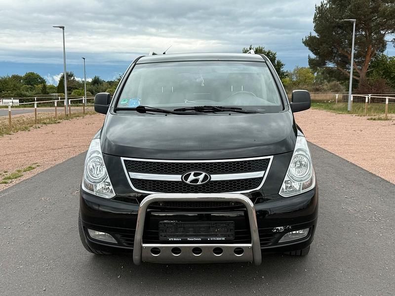 Schwarz Gebraucht 2008 Hyundai H-1 Van | 7.900 € (Fairer Preis) - Bild 1/4