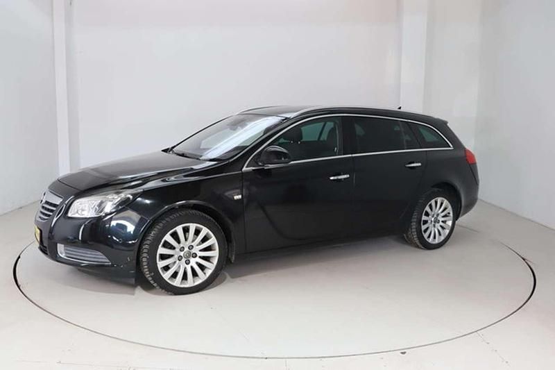 Gebraucht Opel Insignia Innovation 160 PS (117 kW) 2010 Graphitschwarz Kombi