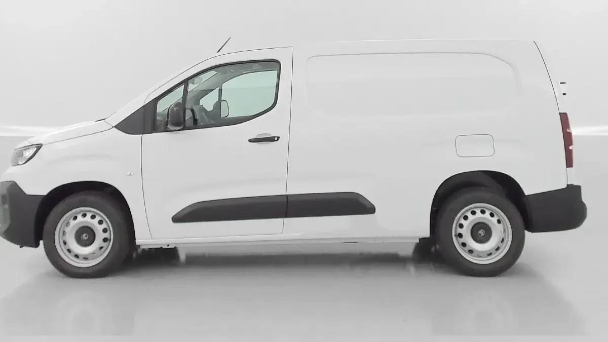 Neu Citroën Berlingo 131 PS (96 kW) 2026 (blanc kaolin) Van / Kleinbus