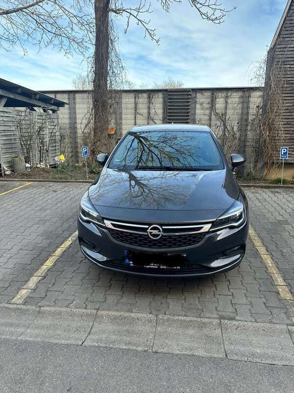 Grau Gebraucht 2016 Opel Astra Dynamic Kleinwagen | 6.900 € (Fairer Preis) - Bild 1/4