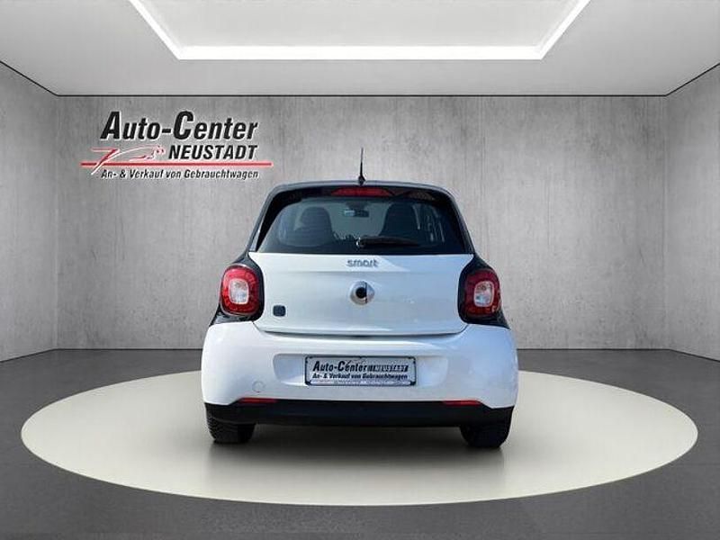 Gebraucht Smart ForFour Electric Drive 102 kW (140 PS) 2019 Weiß Limousine